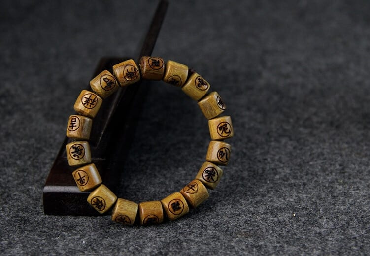 Karkötő Natural Green Sandalwood Beads Bracelets For Men Women Om Mani Padme Hum Buddhism Handmade Jewelry Stretch Barrels Beaded